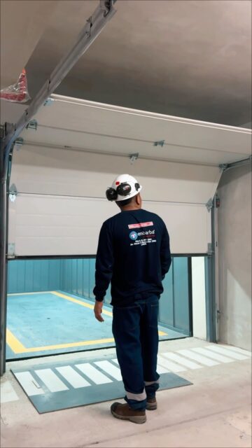 Cada detalle cuenta cuando se trata de proteger personas, vehículos y proyectos. En Embarba Elevadores, la seguridad es el estándar que guía todo lo que hacemos.

#EmbarbaPerú #Seguridad #Montacoches #Ascensores #Ingeniería MovilidadVertical 🚘⚙️
